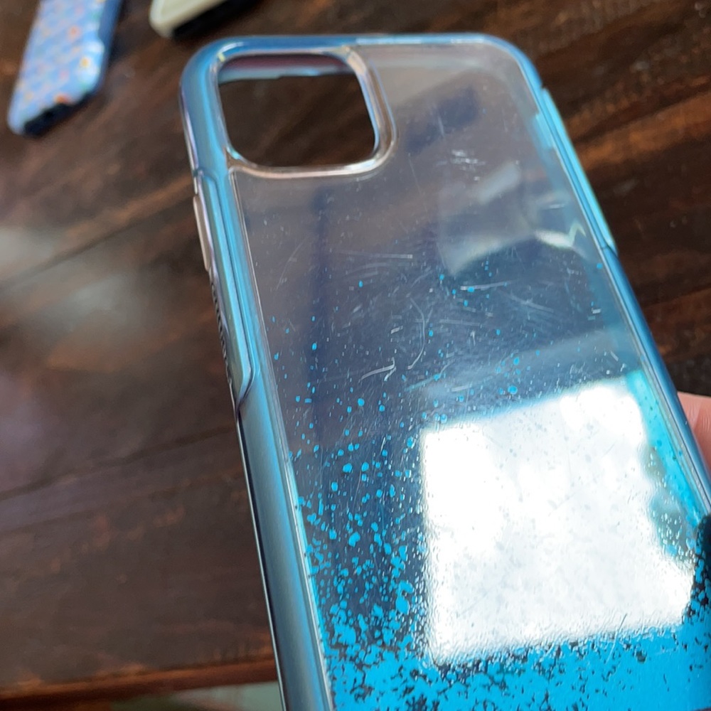 iPhone 11 Pro case - Picture 3 of 3